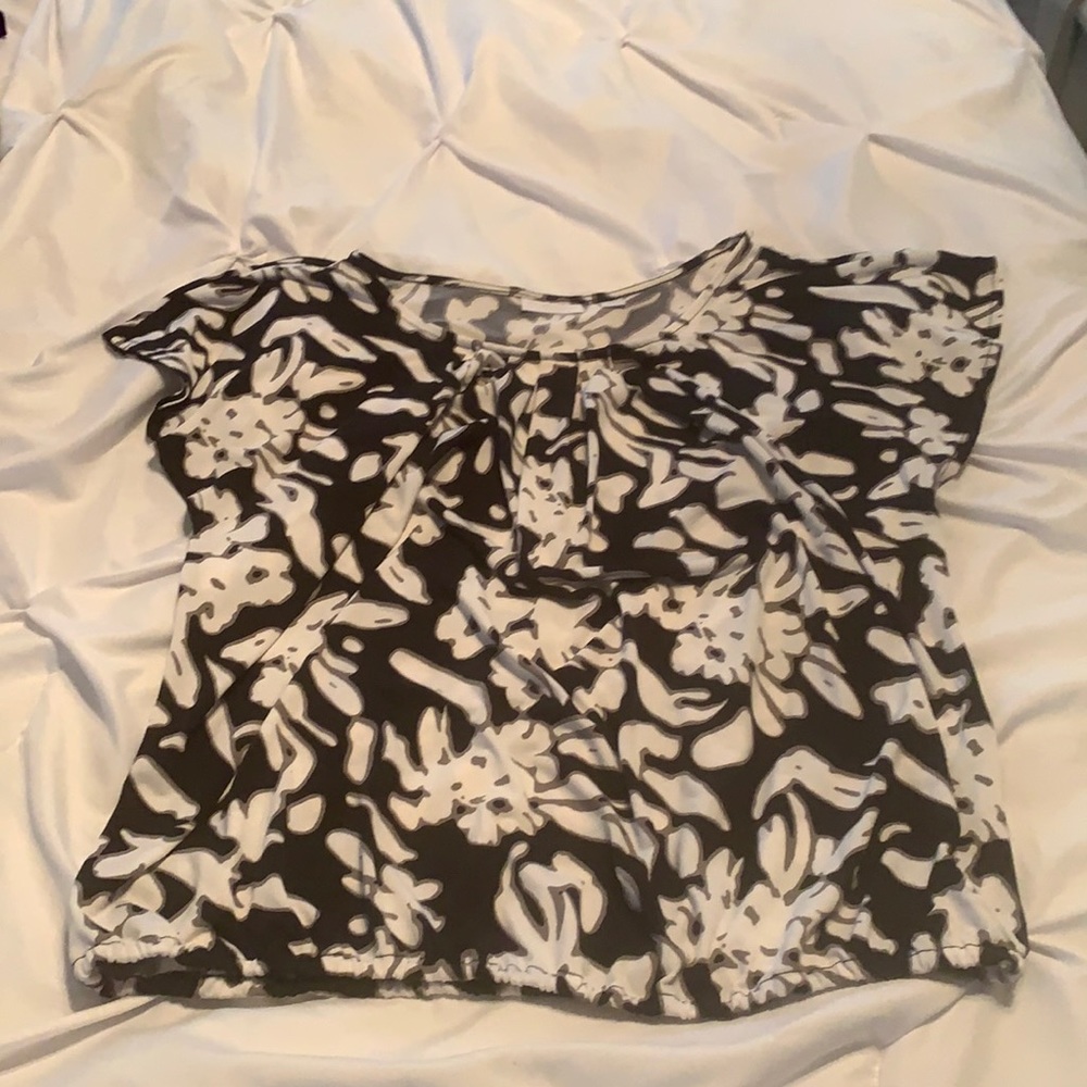 Nice Black and White Print Shirt